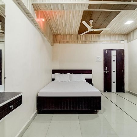สปอต ออน 61441 สังคม รีแล็กซ์ พอยต์ Hotel Amarnath ภายนอก รูปภาพ