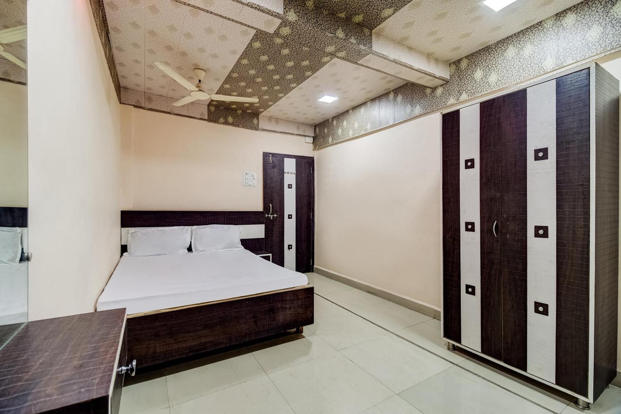 สปอต ออน 61441 สังคม รีแล็กซ์ พอยต์ Hotel Amarnath ภายนอก รูปภาพ